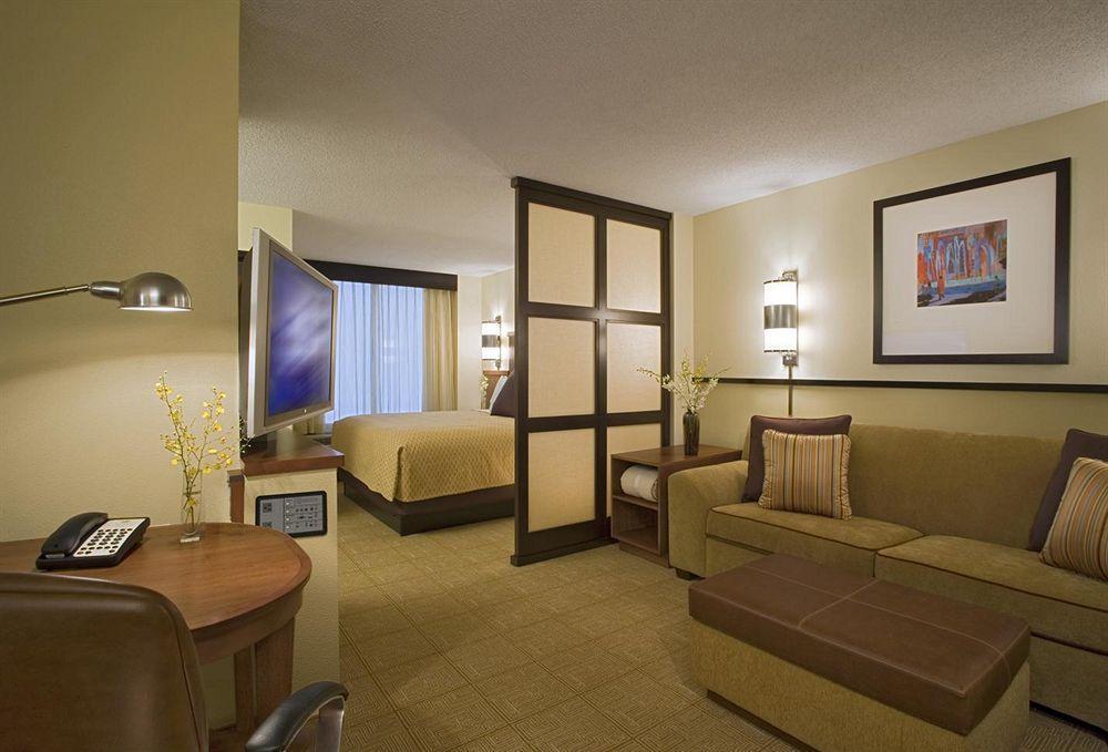 Hyatt Place Atlanta / Alpharetta / Windward Parkway Room photo