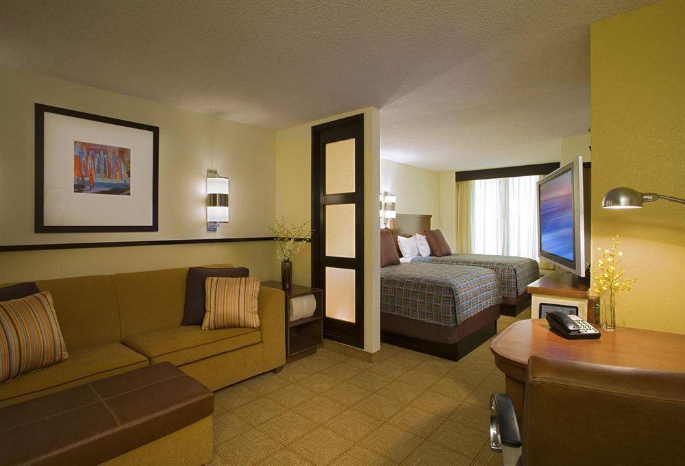 Hyatt Place Atlanta / Alpharetta / Windward Parkway Exterior photo